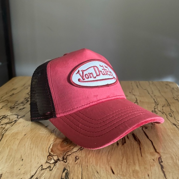 Streetwear! Von Dutch, Ed Hardy and more! - Picture 8 of 11